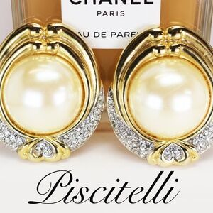 Vintage PISCITELLI Massive Pearl Clip-On Earrings